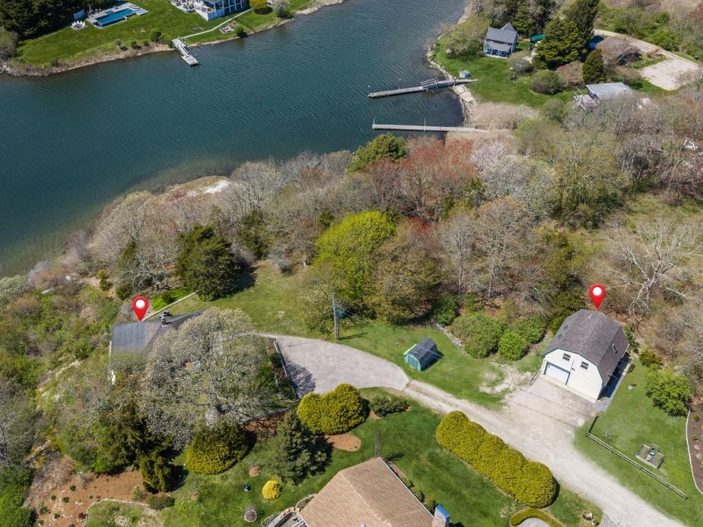 93 Old Succotash Road Property Photo 3