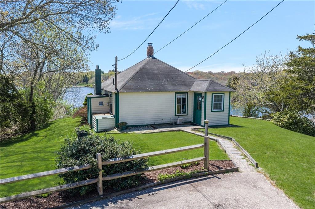 93 Old Succotash Road Property Photo 14