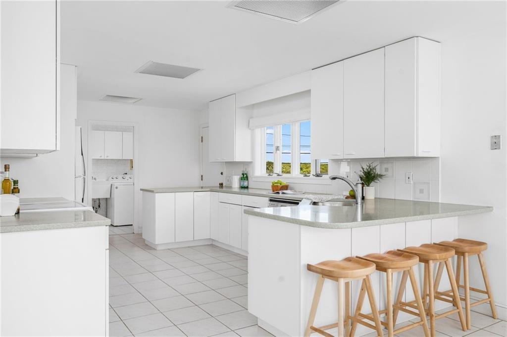 160 Sand Hill Cove Road Property Photo 12