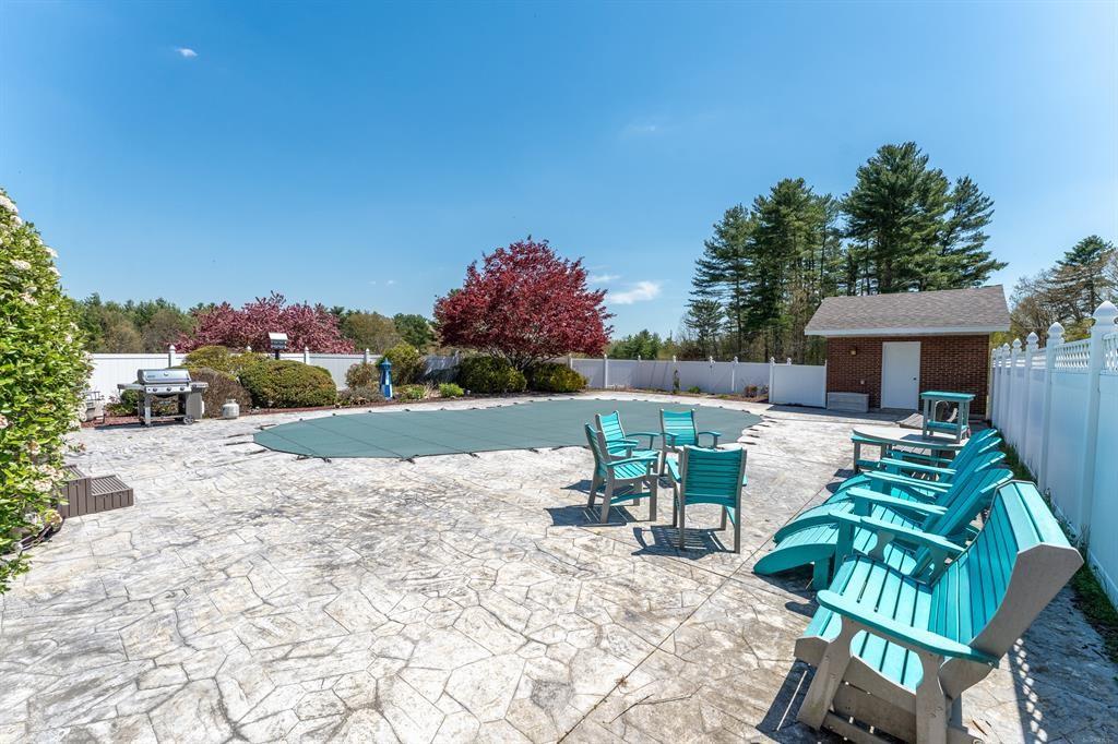 524 Wauregan Road Property Photo 4