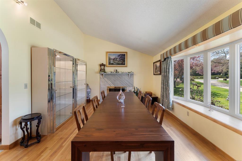524 Wauregan Road Property Photo 14