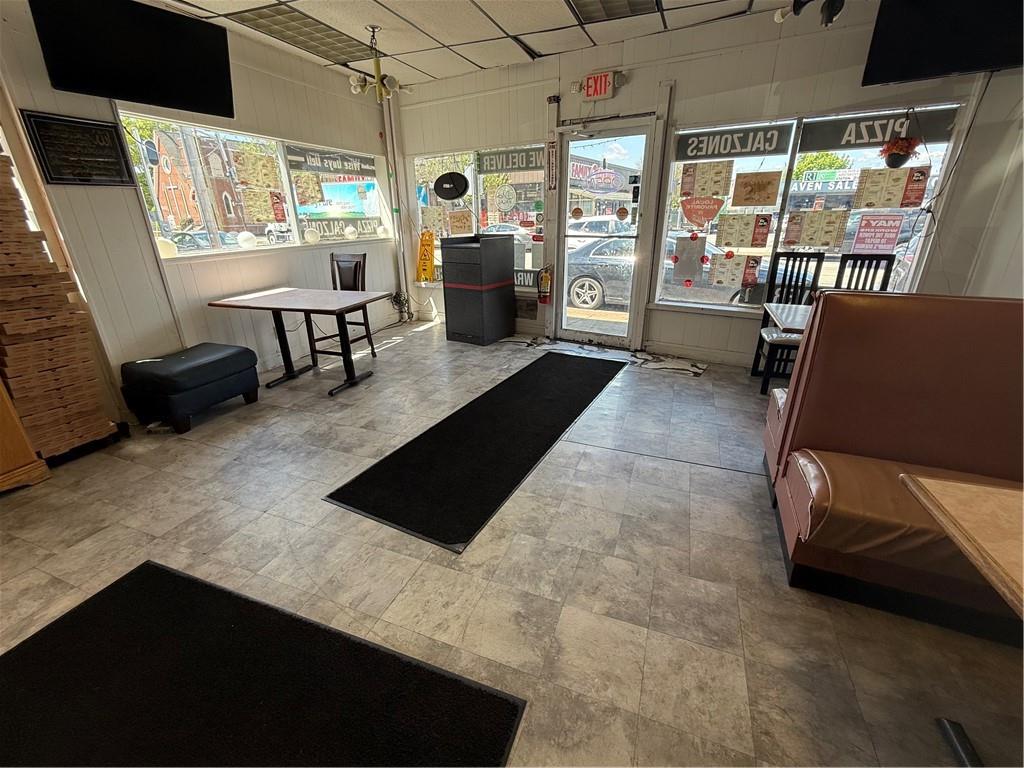 511 Broadway Street Property Photo 6