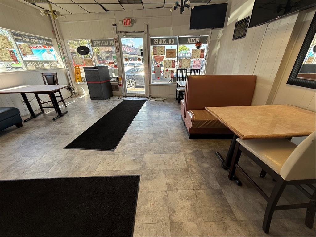 511 Broadway Street Property Photo 7
