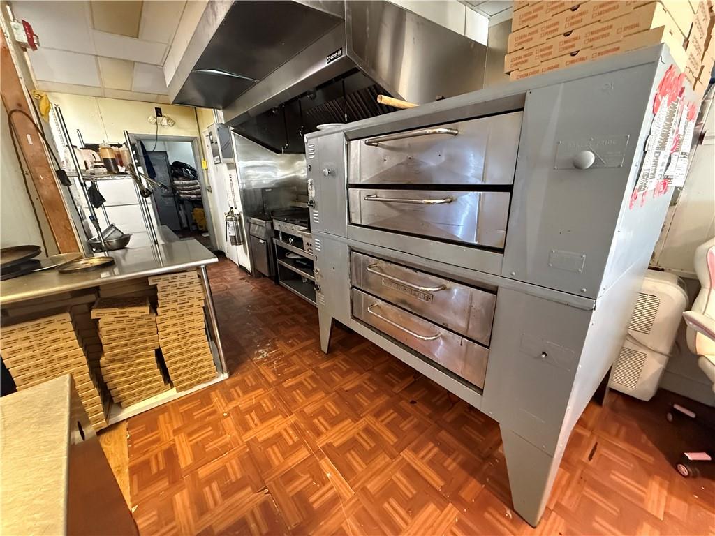511 Broadway Street Property Photo 9