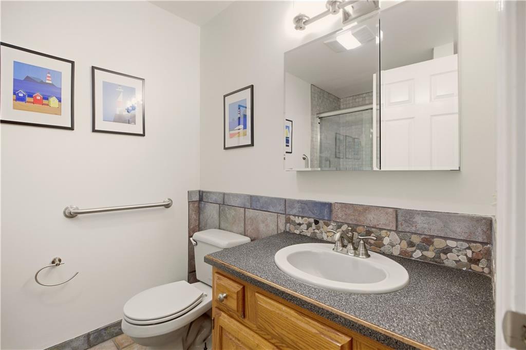 81 Seapowet Avenue Property Photo 26