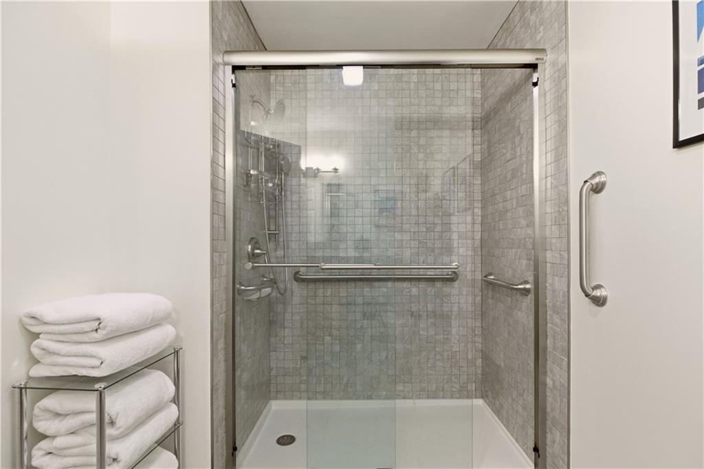 81 Seapowet Avenue Property Photo 27