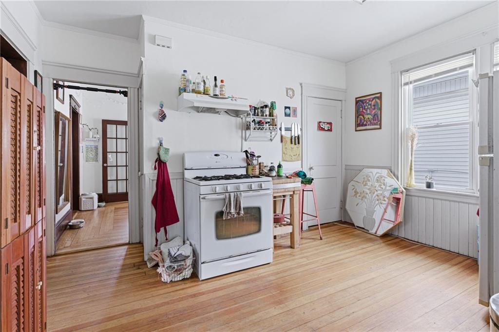 72 Academy Avenue Property Photo 11
