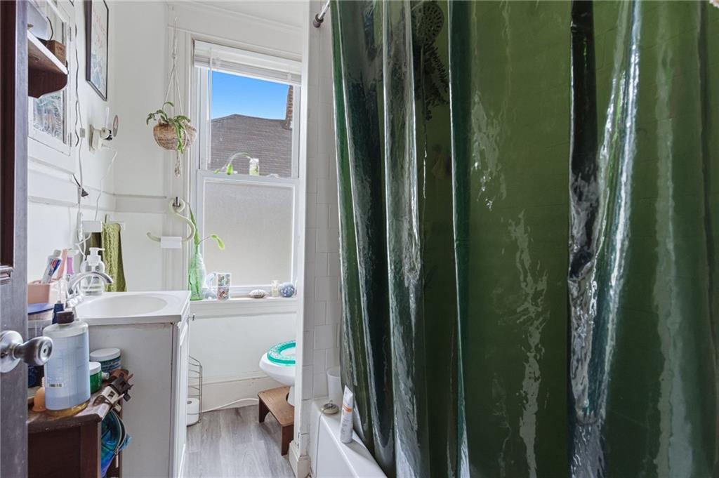 72 Academy Avenue Property Photo 14