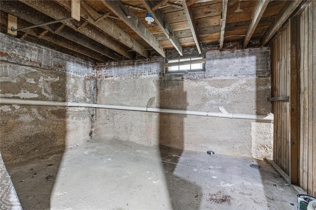 72 Academy Avenue Property Photo 22