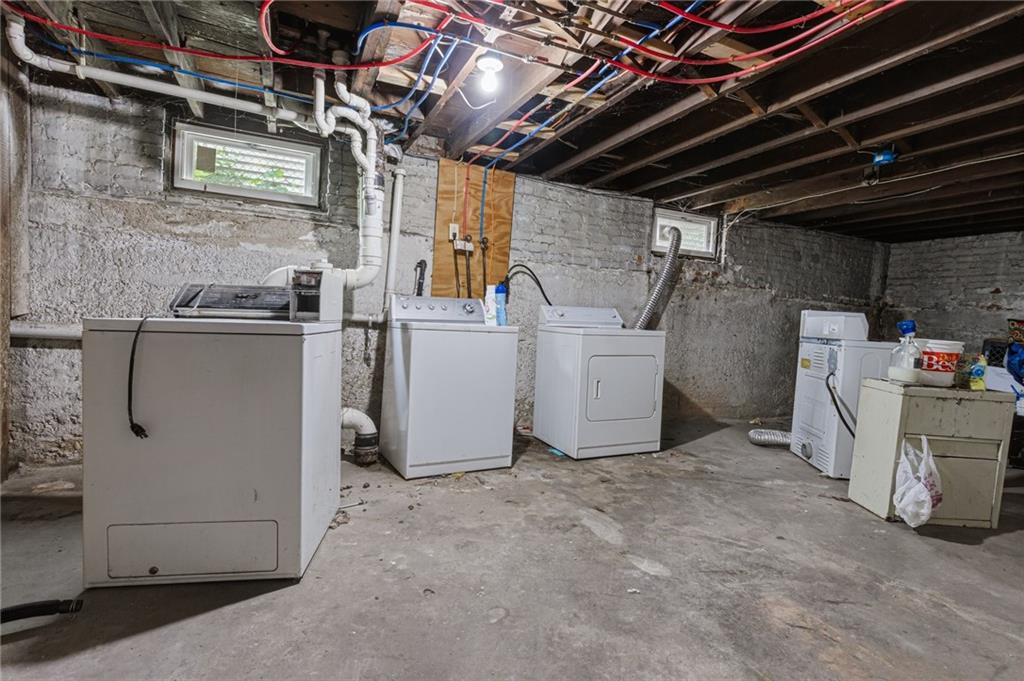 72 Academy Avenue Property Photo 23