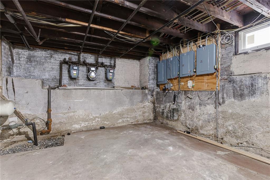 72 Academy Avenue Property Photo 25