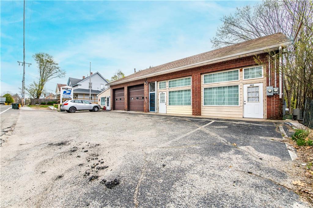 963 969 Victory Highway Property Photo 1