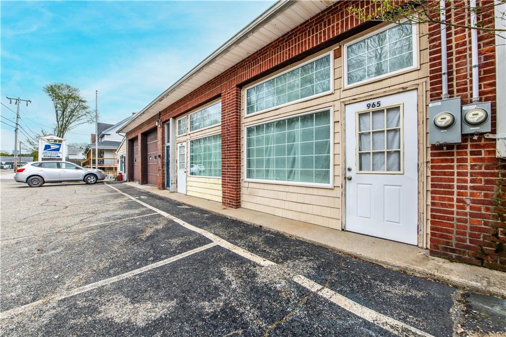 963 969 Victory Highway Property Photo 2
