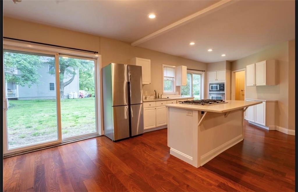 18 Railroad Avenue Property Photo 2