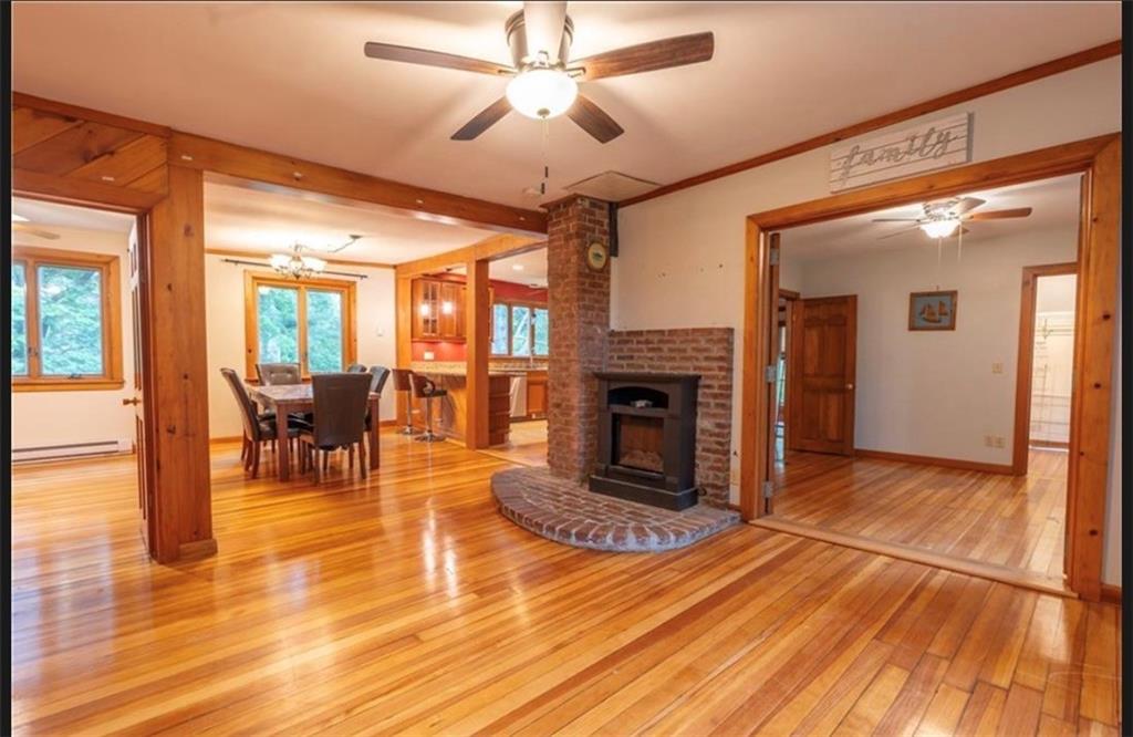 18 Railroad Avenue Property Photo 6