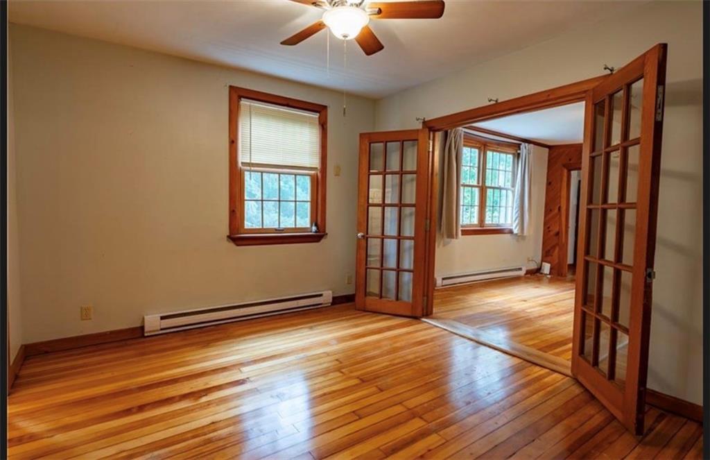 18 Railroad Avenue Property Photo 7