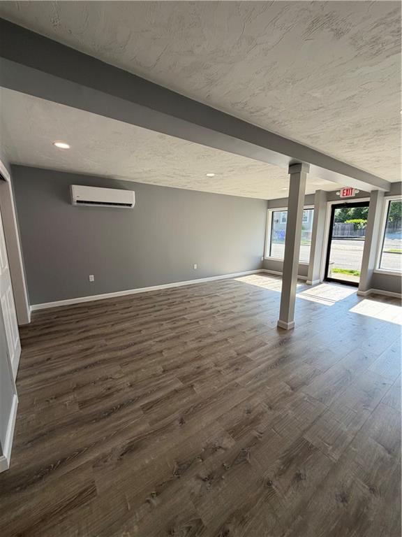 158 Roger Williams Avenue Unit 1 Property Photo 3