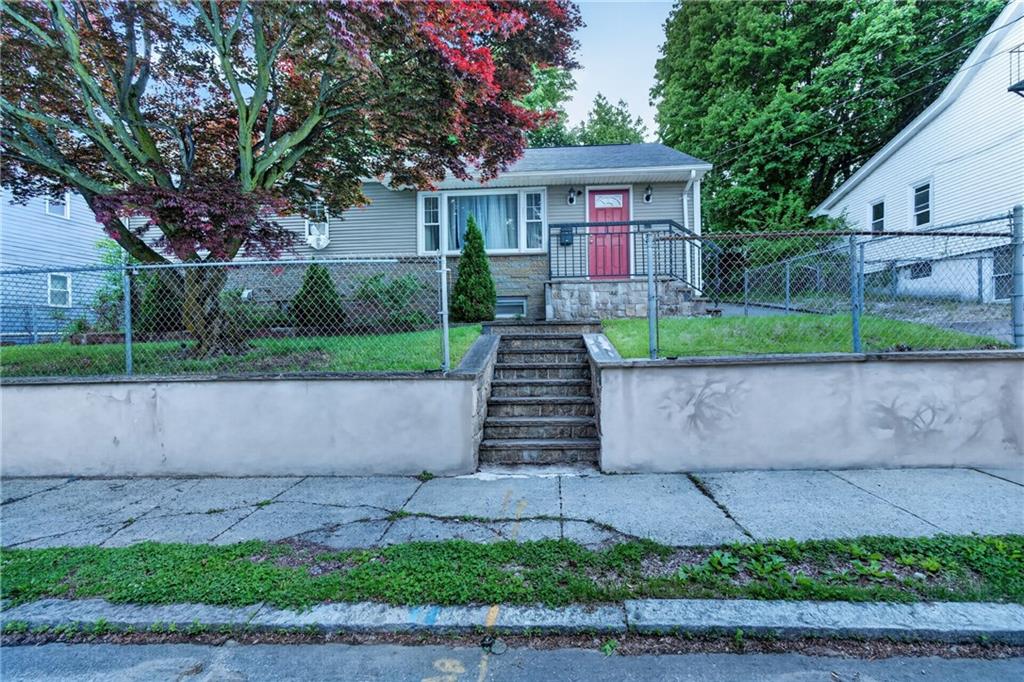 368 Hawkins Street Property Photo 2