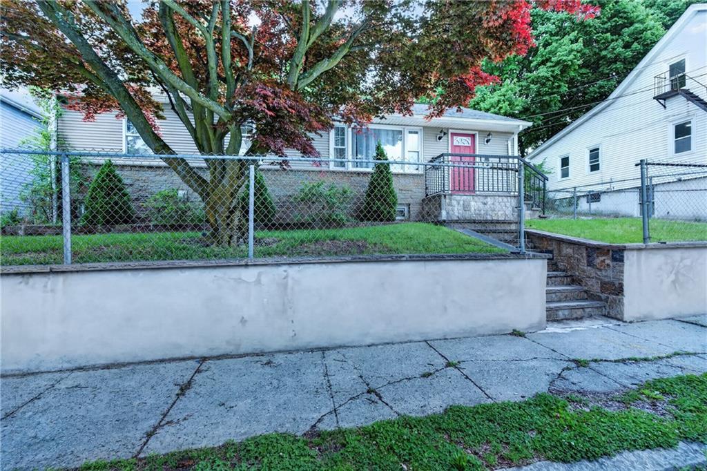 368 Hawkins Street Property Photo 6