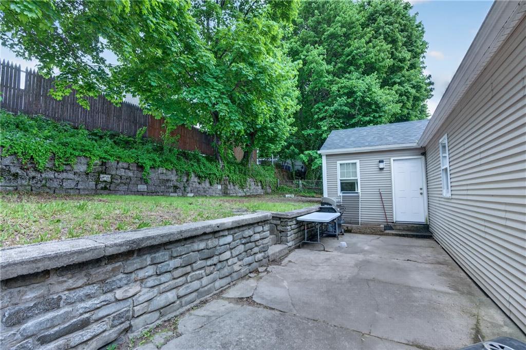 368 Hawkins Street Property Photo 19