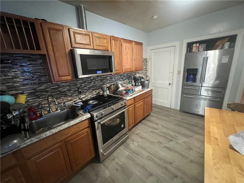 196 Pocasset Avenue Property Photo 4