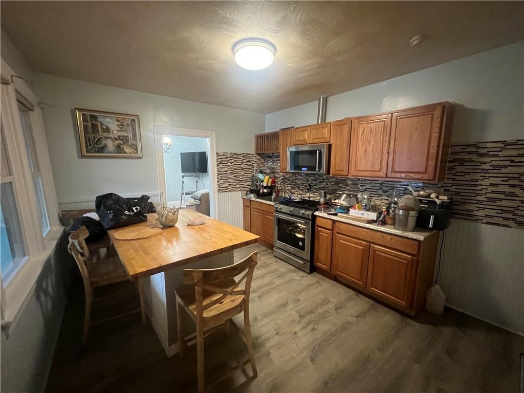 196 Pocasset Avenue Property Photo 5