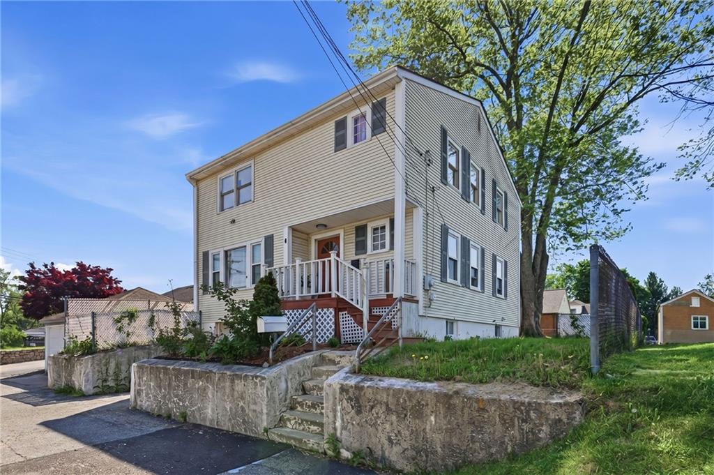 4 Rosemont Avenue Property Photo 1