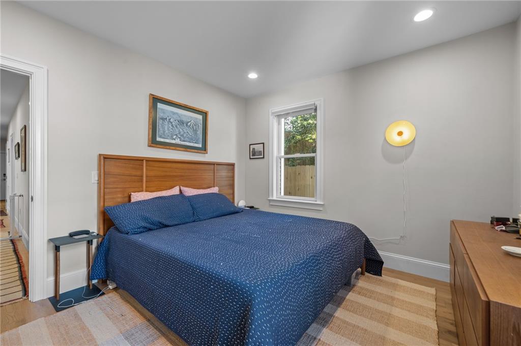 12 University Avenue Property Photo 14