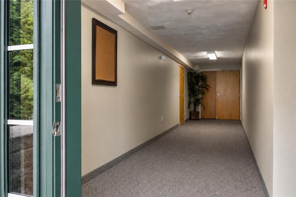 16 Nooseneck Hill Road Unit 3 Property Photo 8