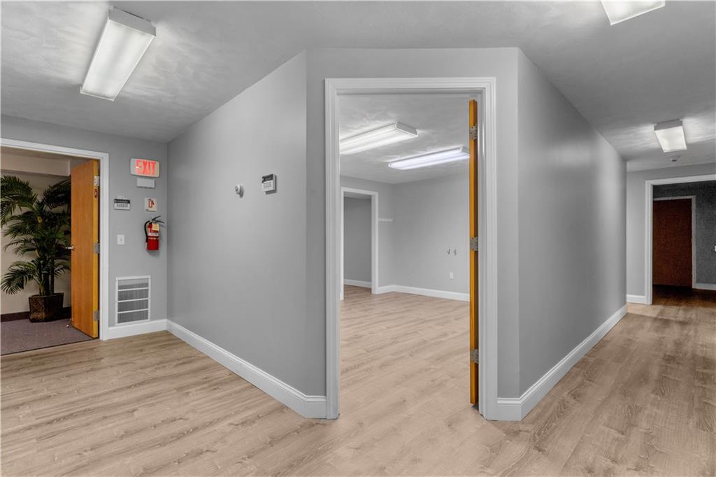 16 Nooseneck Hill Road Unit 3 Property Photo 11
