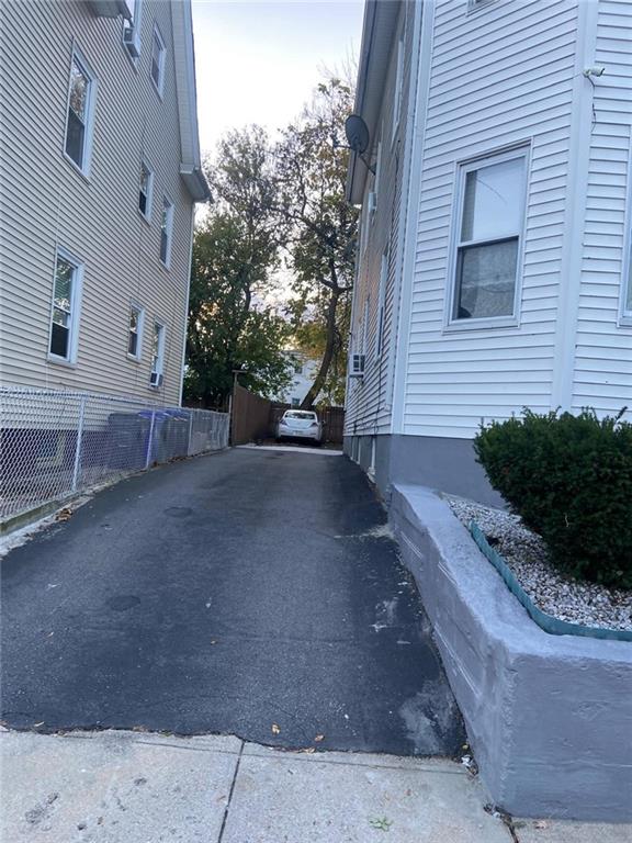20 22 Violet Street Property Photo 3