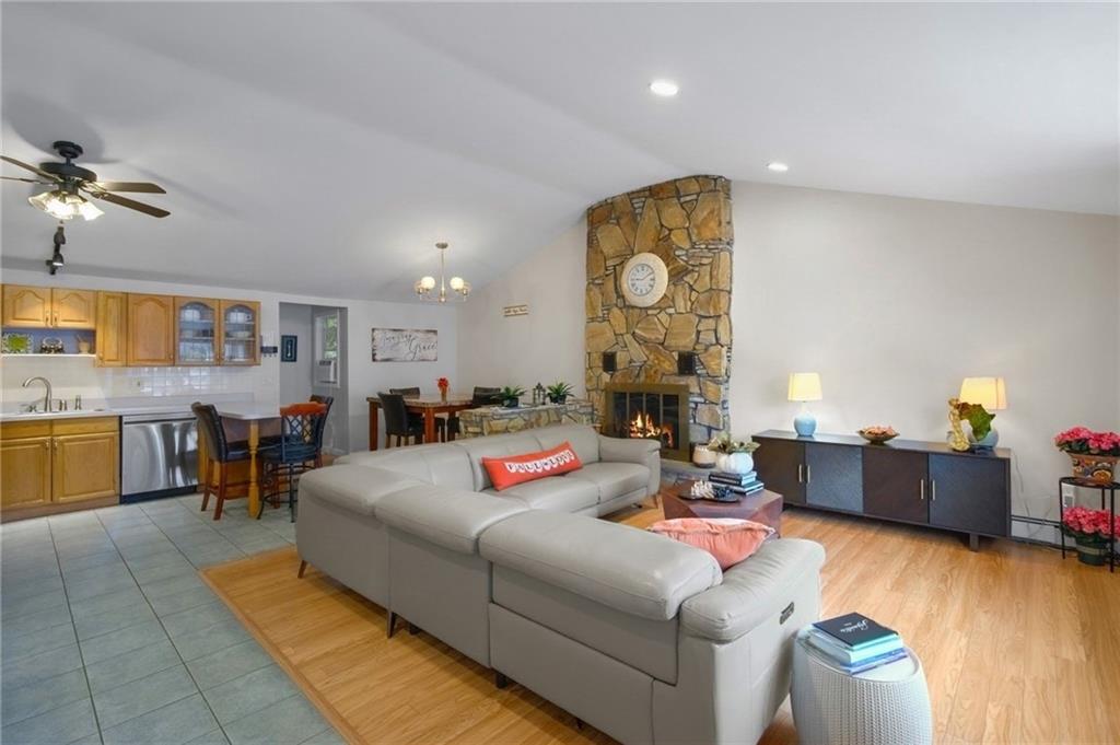 5 Woodbine Street Property Photo 3
