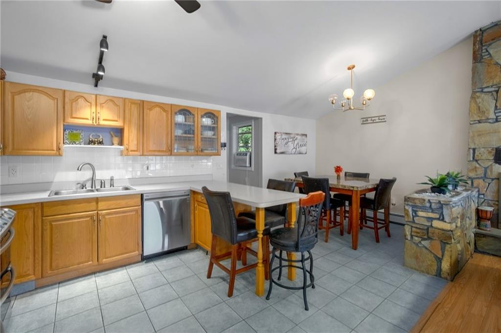 5 Woodbine Street Property Photo 7