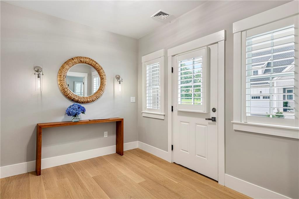 5 Portsmouth Lane Property Photo 7