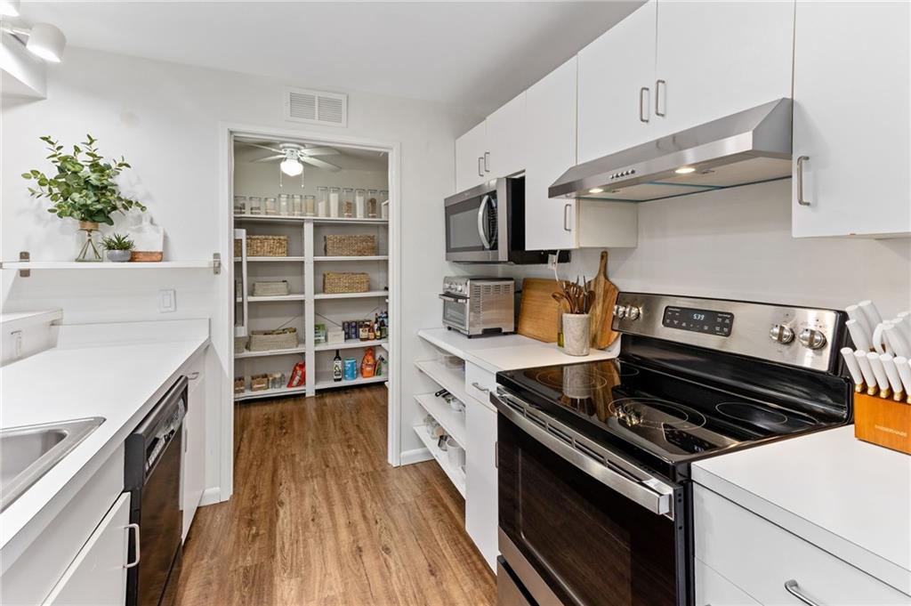 494 Woonasquatucket Avenue UNIT 416 Property Photo 1