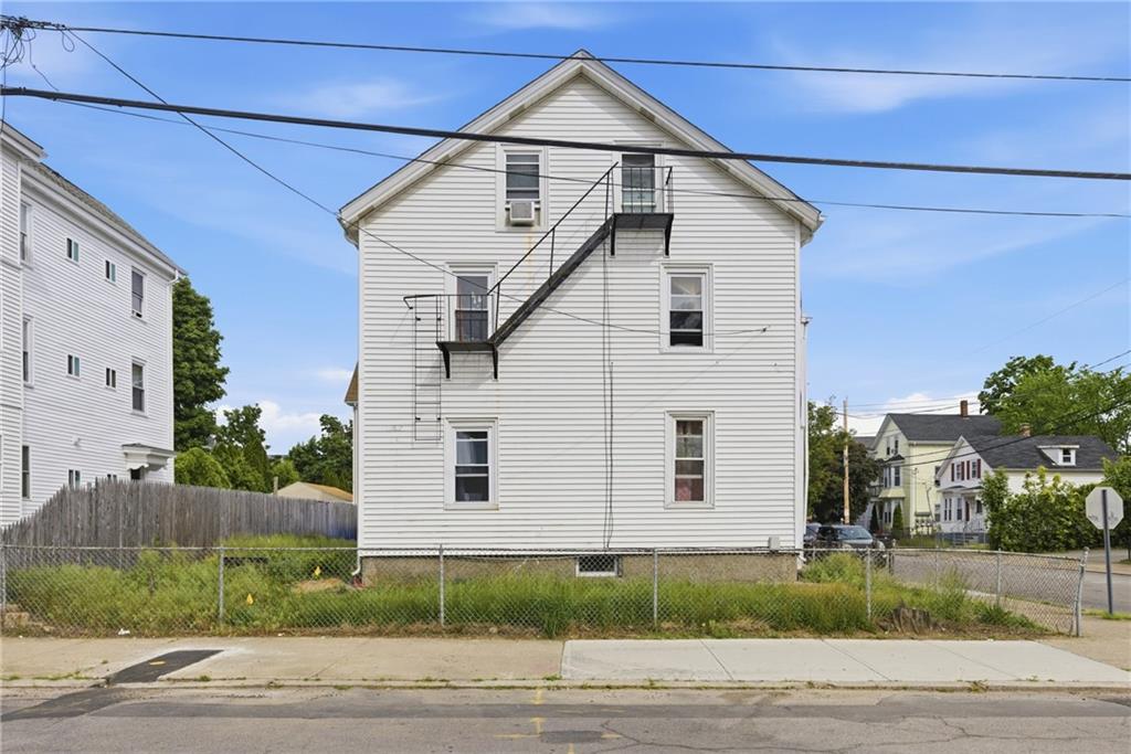 46 Lilac Street Property Photo 24