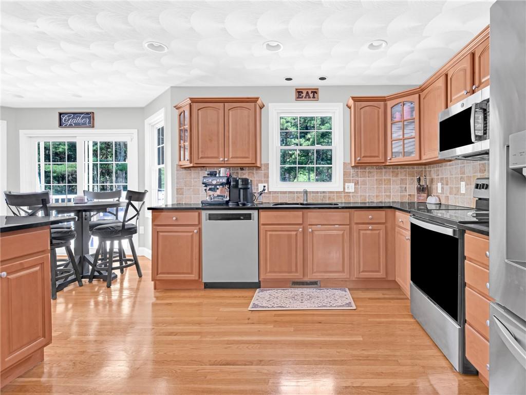 5 Weymouth Lane Property Photo 5