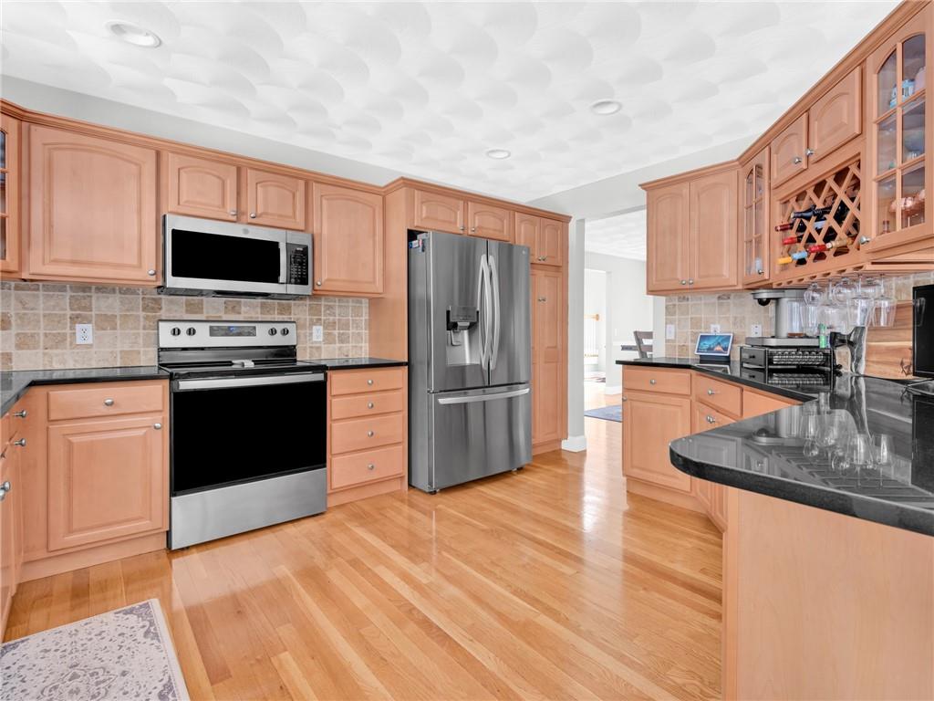 5 Weymouth Lane Property Photo 8