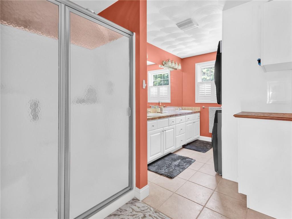5 Weymouth Lane Property Photo 22