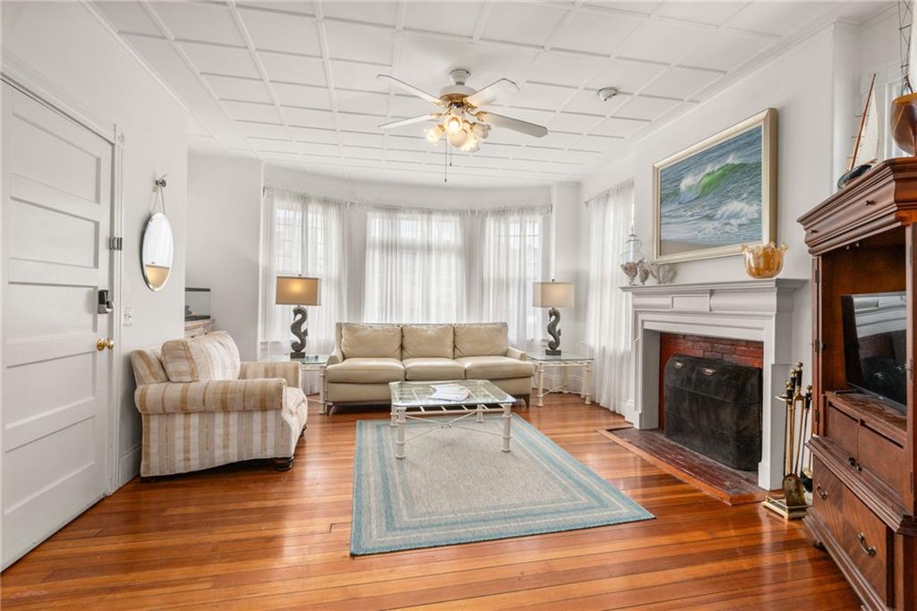 34 Bull Street Property Photo 4