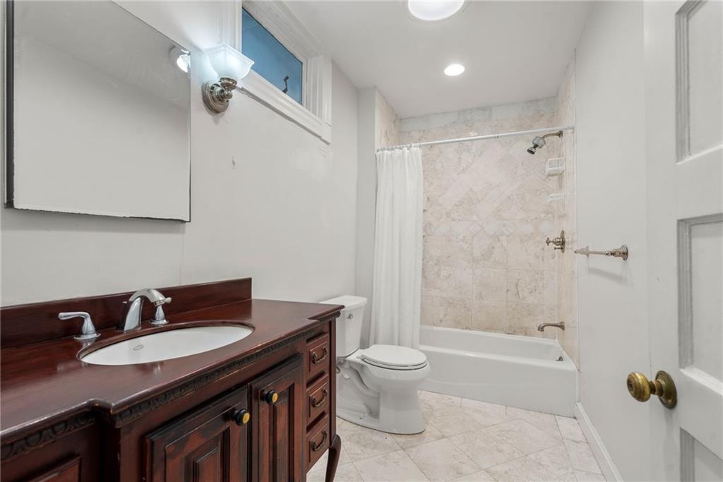 34 Bull Street Property Photo 6
