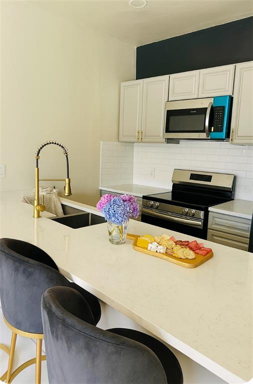 460 458 Smithfield Avenue Property Photo 6