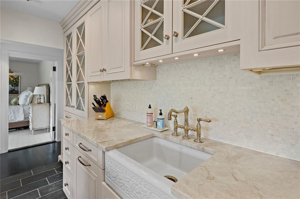 127 Harrison Avenue Unit 7 Property Photo 31