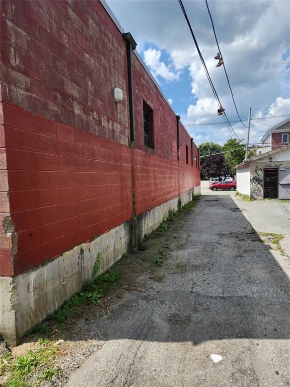 31 Delaine Street Property Photo 9