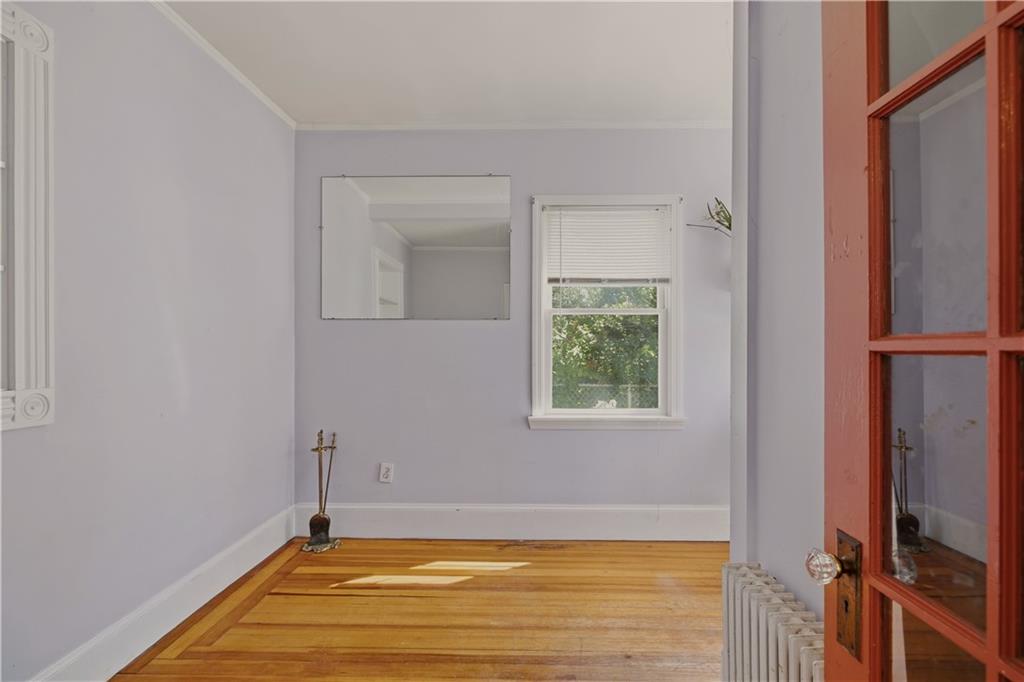 4 Dresser Street Property Photo 13
