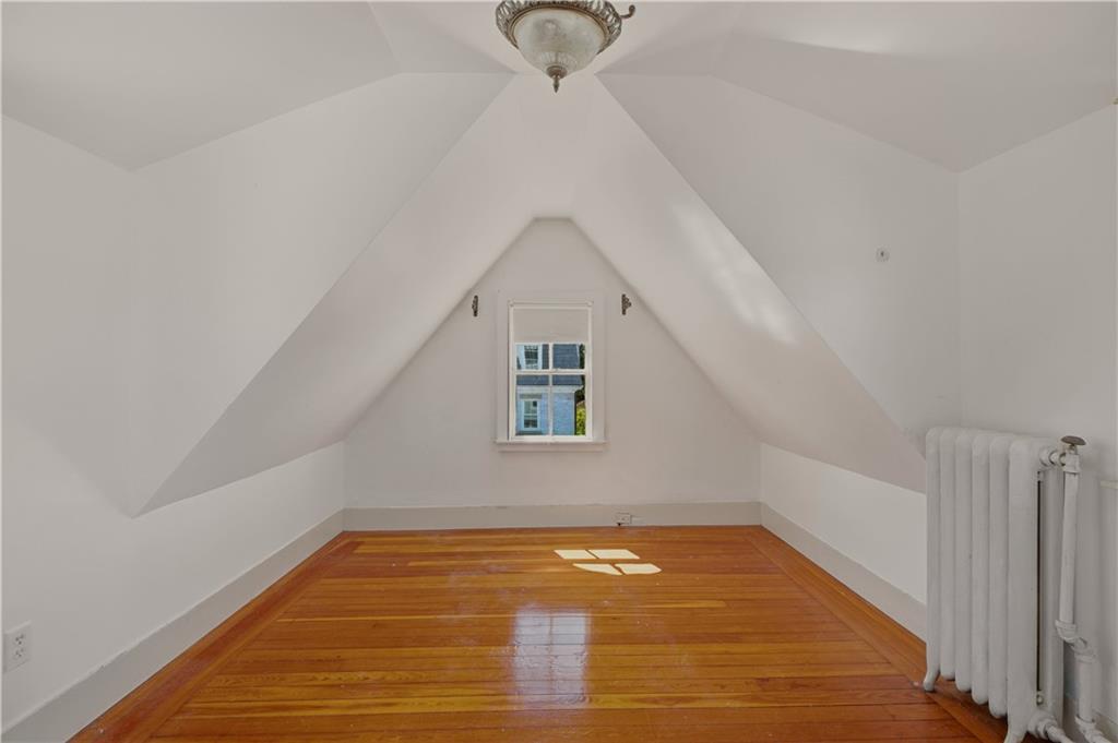 4 Dresser Street Property Photo 23