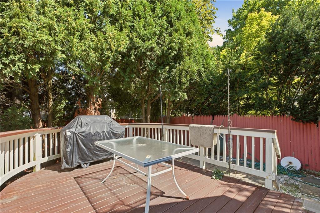 4 Dresser Street Property Photo 29