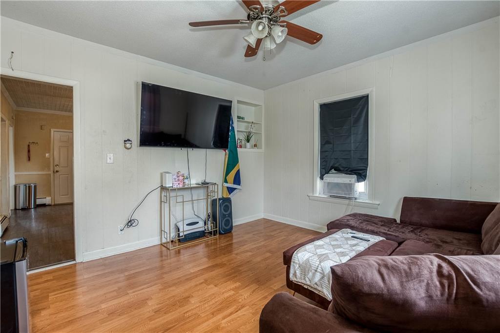 32 Vine Street Property Photo 13