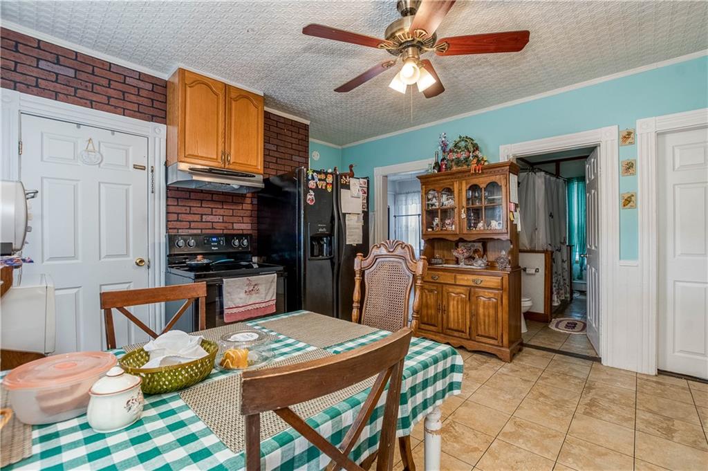 32 Vine Street Property Photo 16