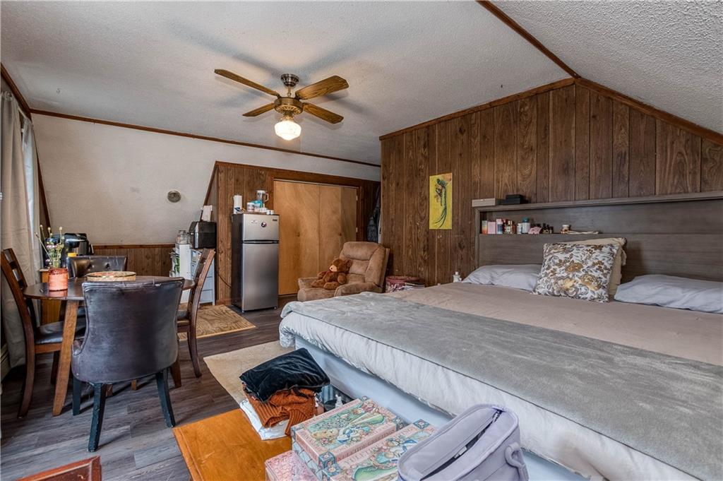 32 Vine Street Property Photo 25